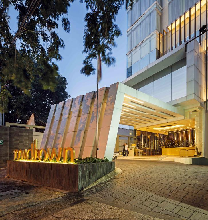 Midtown Hotel Surabaya Exterior foto