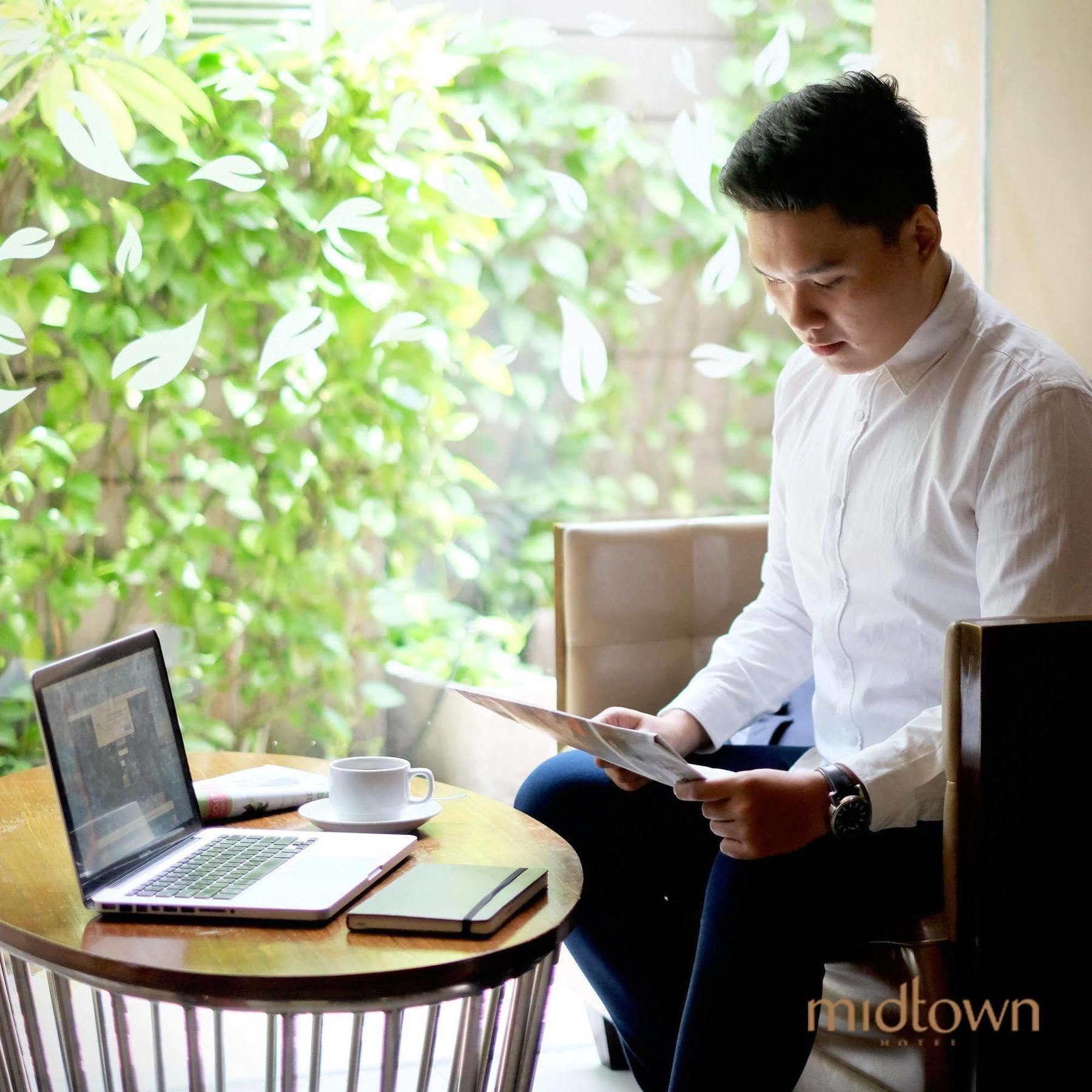 Midtown Hotel Surabaya Exterior foto