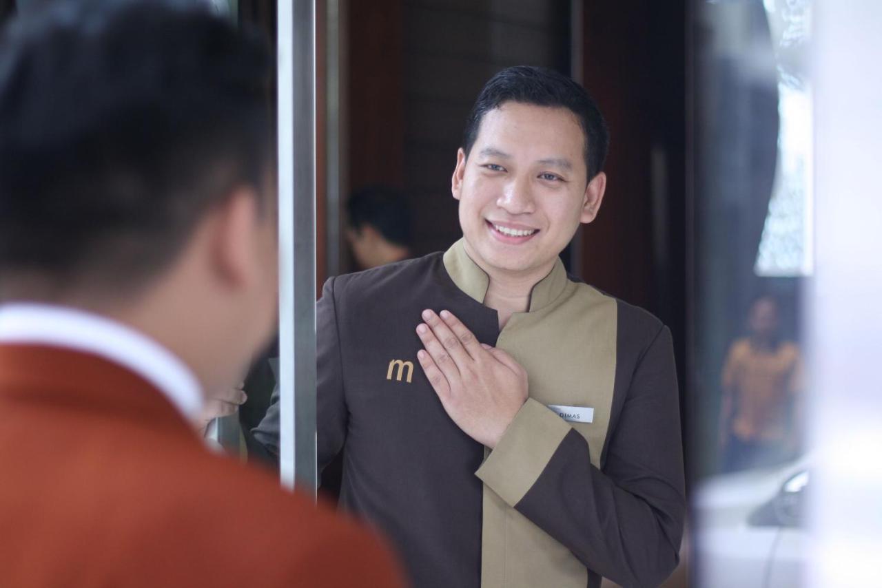 Midtown Hotel Surabaya Exterior foto